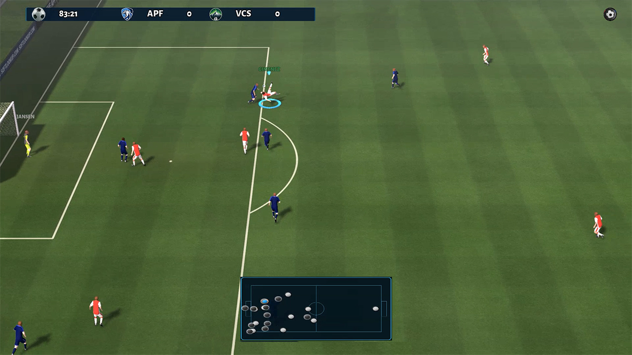 Golazo gameplay: attacker shaping to shoot at the edge of the penalty area